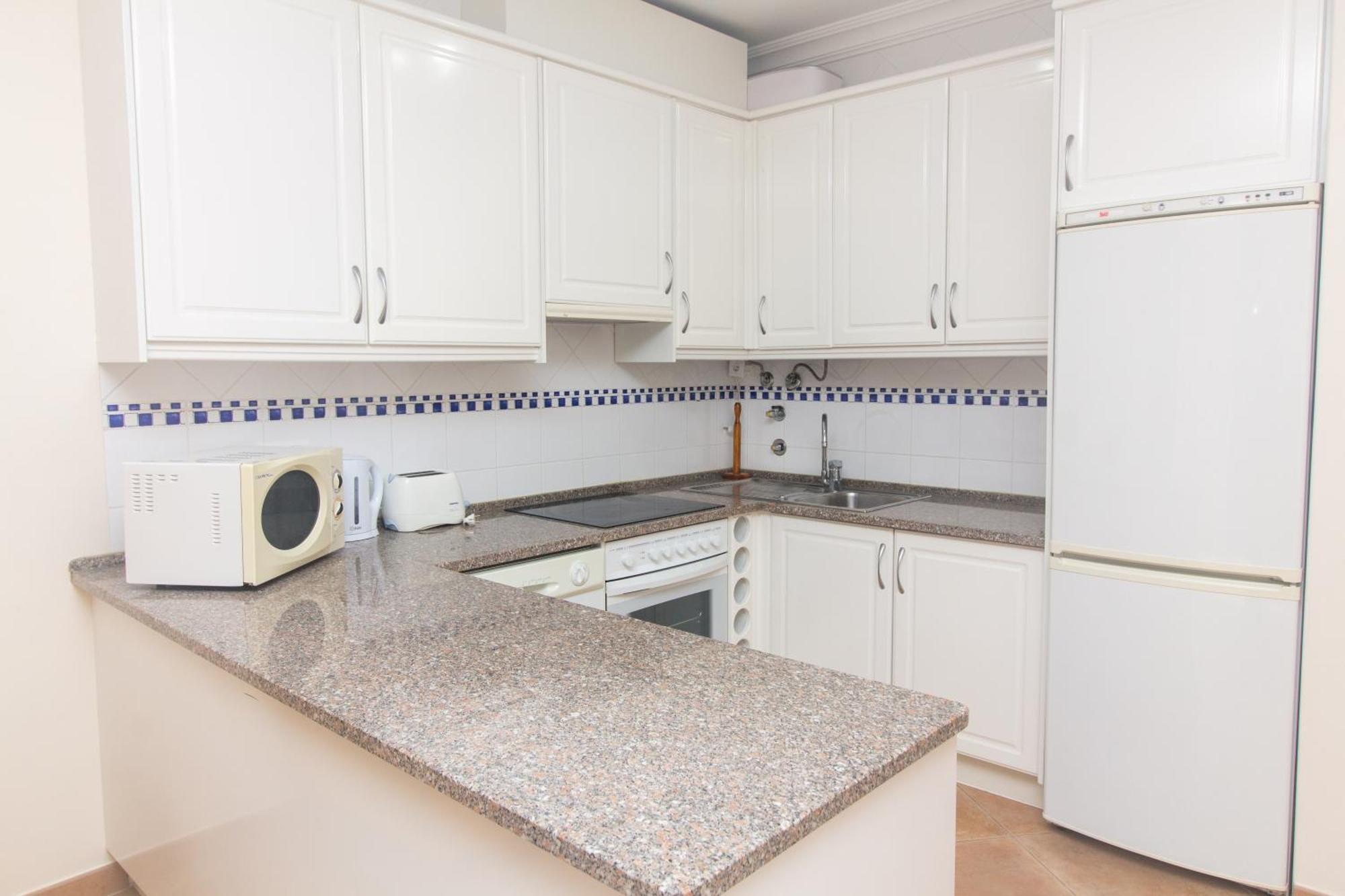 Oura Sunrise III Apartment - Sea View & Oura Beach & Top Location Albufeira Eksteriør billede